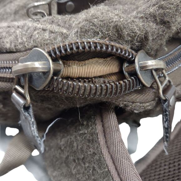 Burton backpack with aux jack - Picture 14 of 15